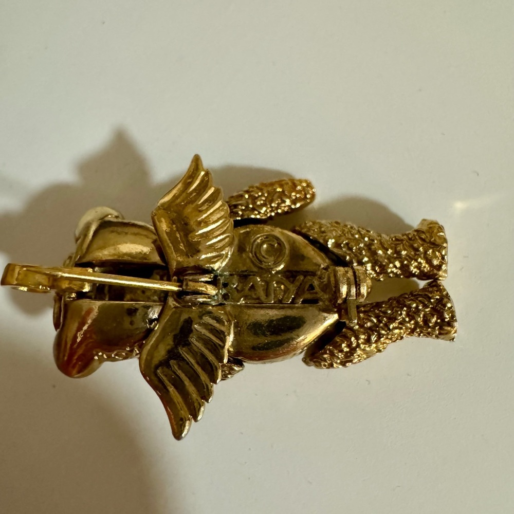 Batya Bear Angel brooch pin pendant convertible jewelry aged gold tone hearts - Picture 5 of 5